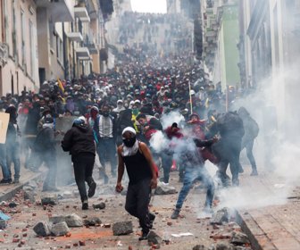 2019-10-09T194530Z_1045963756_RC1F66837850_RTRMADP_3_ECUADOR-PROTESTS