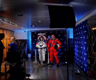 2019-10-15T211313Z_1778299386_RC1B66132600_RTRMADP_3_SPACE-EXPLORATION-SPACESUITS (1)