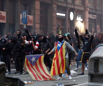 2019-10-18T170727Z_869027565_RC19FF1CDDD0_RTRMADP_3_SPAIN-POLITICS-CATALONIA-STRIKE