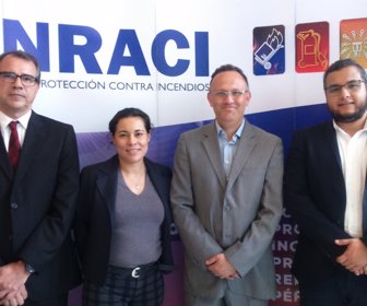 (DeIzq.A Der.) José Manuel Maya, Rep.Junta Directiva ANRACI_ Ing.Angélica Antolines, Min Medio Ambiente_ Ing.Hugo Torres, Dir. Ejecutivo ANRACI_ Jeffrey León,Universidad EAN