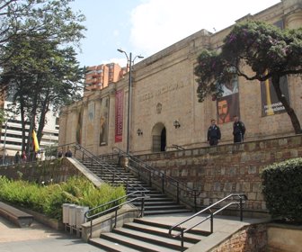 (c) Museo Nacional