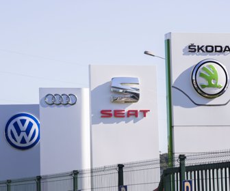 Seat web