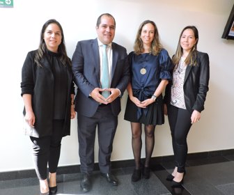 Carolina Forero, talent promoter de LHH, Felipe Franco, gerente senior de Spring Professional, Mela Velasquez, gerente de transición de carrera de LHH, Mariana Caicedo, talent connector de LHH (1)