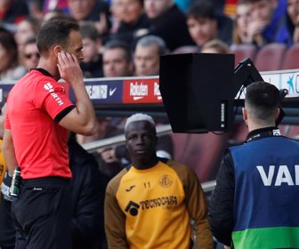 2020-02-15T153143Z_1522605714_RC231F9WZ4QL_RTRMADP_3_SOCCER-SPAIN-FCB-GET-REPORT