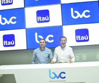 Humberto Mora, de Banking, y Hugo Espinosa, jefe de mesa de liquidez