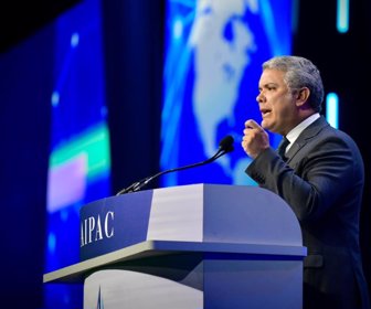 Duque en evento Aipac LR