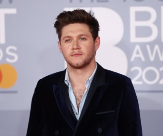 2020-02-18T181757Z_1919237314_UP1EG2I1ETX5D_RTRMADP_3_AWARDS-BRITS-ARRIVALS (1)