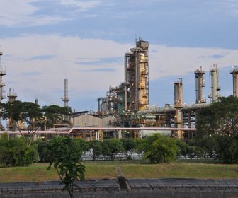 REFINERIA