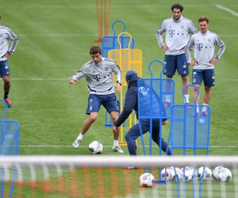 2020-05-07T121429Z_377048984_RC2OJG96L1OR_RTRMADP_3_HEALTH-CORONAVIRUS-SOCCER-GERMANY