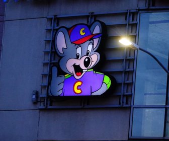 chuck E. cheese