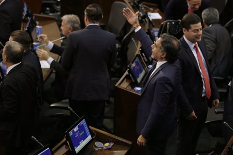 Senado-Secu-Act-02