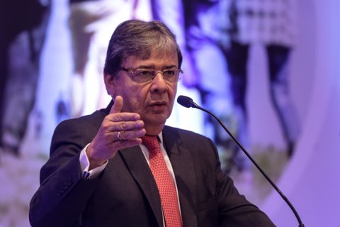 Canciller-holmes