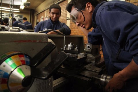 COLP_EXT_026330-LR-AL