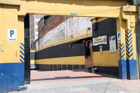 COLP_070081-3