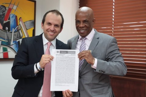 EFaA9NiXsAAPRYD
