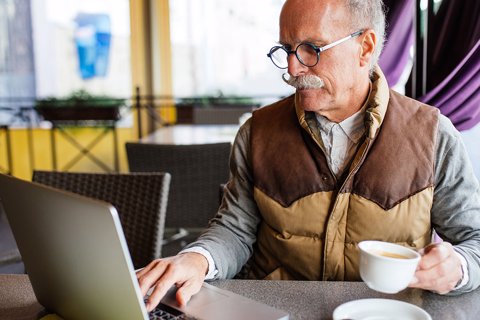PENSIONADOS_SERVICIOS_87644468_xl
