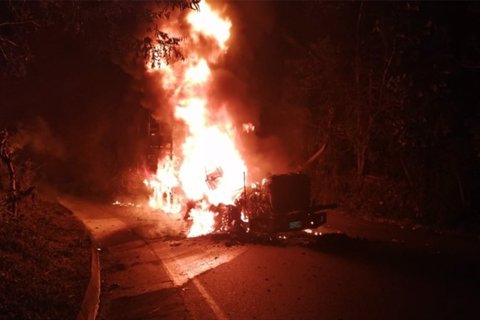 bus incendiad (2)