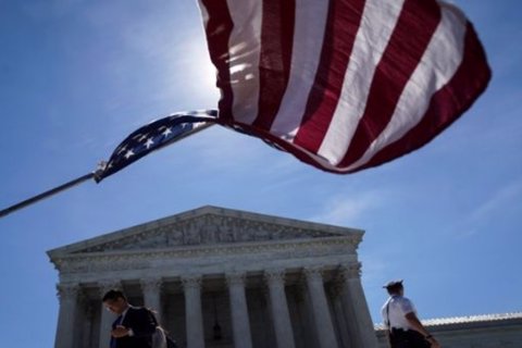 bandera_de_estados_unidos_a_las_afueras_de_la_suprema_corte_el_25_de_junio_de_2018_-_reuters.jpg_1718483347