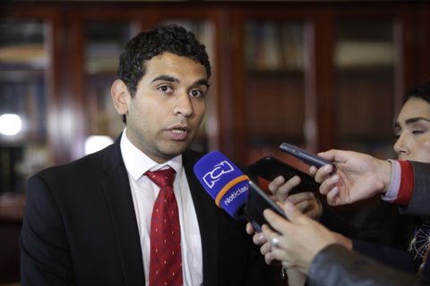 El representante David Racero