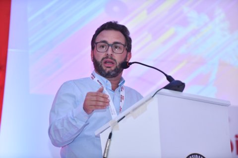 Nicolas AL