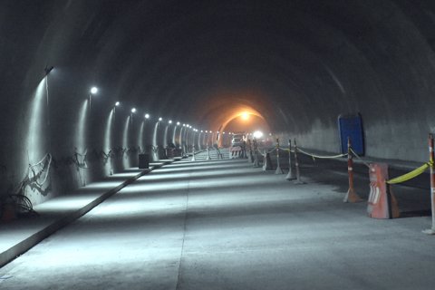 Tunel AL