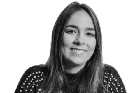 Isabela_Hoyos-removebg-preview (2)
