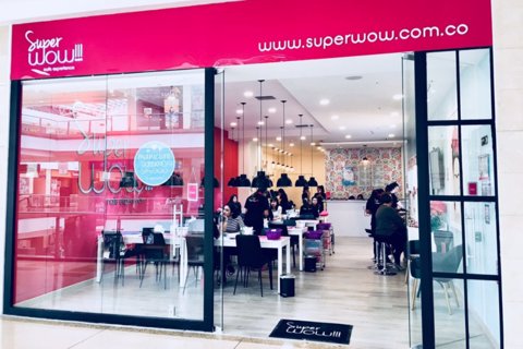 SUPER WOW