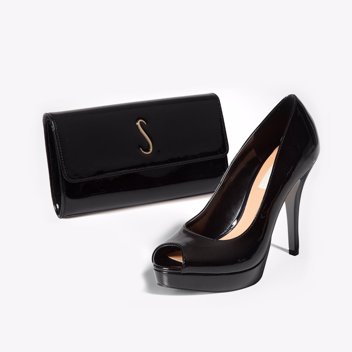 La colombiana Sofía Vergara creará tres líneas de zapatos el