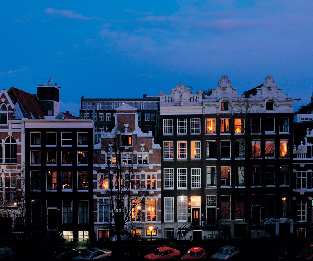 Ámsterdam, la capital de Holanda, es la ciudad del Red Light, museos y
